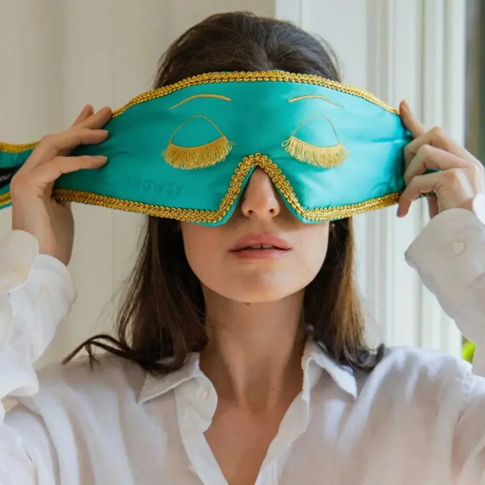 DROWSY Silk Sleep Mask - Eyelash-Protecting Contoured - Tiffany Blue - Picture 2 of 5
